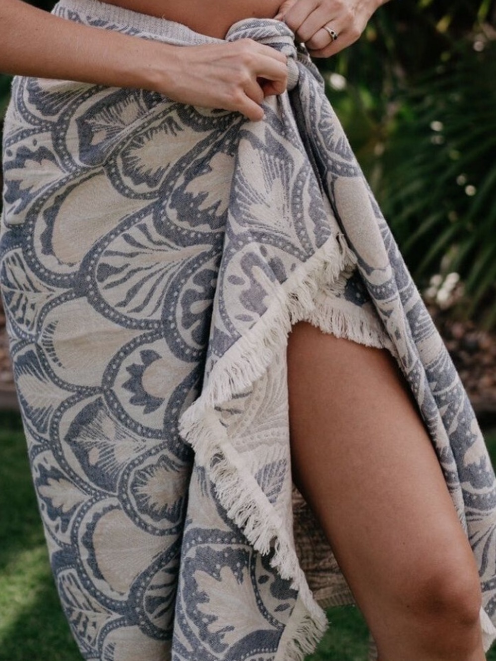 Succulents in Blue Woven Organic Cotton 2-in-1 Wrap Scarf Anthropologie Swim - Picture 1 of 15